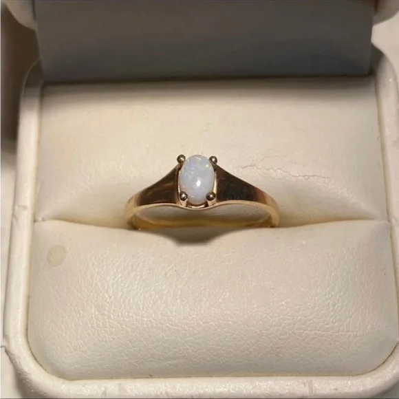 Gold Opal vintage ring - Picture 2 of 6